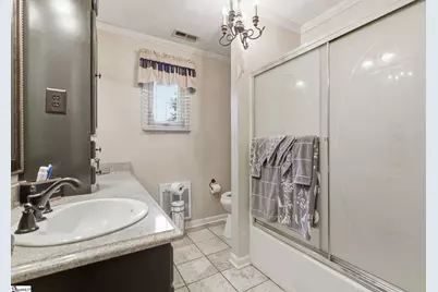 136 Bagwell Street, Easley, SC 29640 - Photo 22