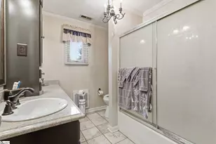 136 Bagwell St, Easley, SC 29640 - Photo 22