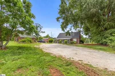 1301 Old Airport Road, Laurens, SC 29360 - Photo 12