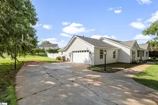 410 Benjamin Reid Ct, Duncan, SC 29334 - Photo 36