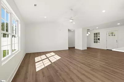 410 Benjamin Reid Court, Duncan, SC 29334 - Photo 6