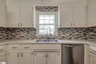 104 Margo Dr, Spartanburg, SC 29301 - Photo 10
