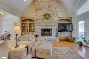 38 Shore Vista Ln, Greer, SC 29651 - Photo 8