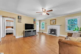 206 W Farley Ave, Laurens, SC 29360 - Photo 6