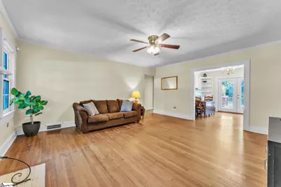 206 W Farley Avenue, Laurens, SC 29360 - Photo 4