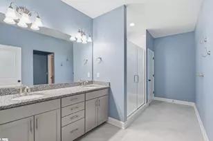 913 Ash Grv Wy, Boiling Springs, SC 29316 - Photo 16