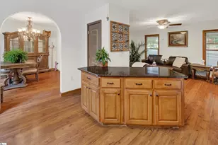 149 Lake Forest Cir, Easley, SC 29642 - Photo 8