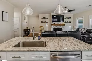 136 Shadecrest Dr, Mauldin, SC 29662 - Photo 8