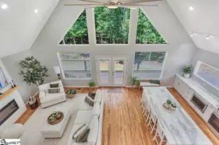 425 Lakewood Dr, Townville, SC 29689 - Photo 2
