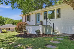 121 Endless Dr, Greer, SC 29651 - Photo 2