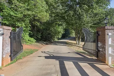 301 S Bennetts Bridge Road, Greer, SC 29651 - Photo 2