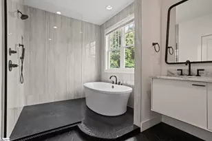 2 Elm St, Greenville, SC 29605 - Photo 20