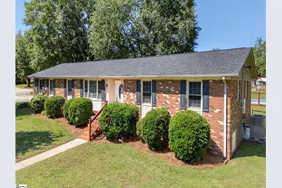 13 Elkhorn Drive, Greenville, SC 29617 - Photo 2