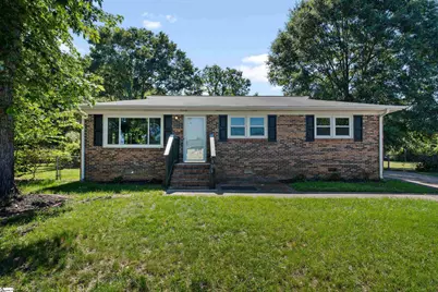 105 Abbotsford Drive, Simpsonville, SC 29681 - Photo 2