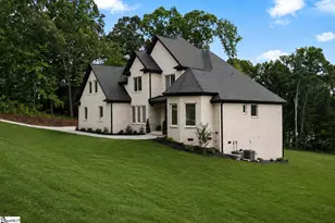 1026 Lakewood Dr, Anderson, SC 29625 - Photo 2