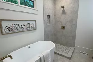 34 Nora Dr, Greenville, SC 29609 - Photo 22