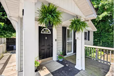 7 Burns Circle, Greenville, SC 29605 - Photo 2