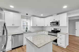 108 McDade St, Greenville, SC 29611 - Photo 6