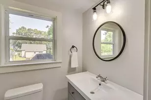 47 Wallace St, Greenville, SC 29605 - Photo 16