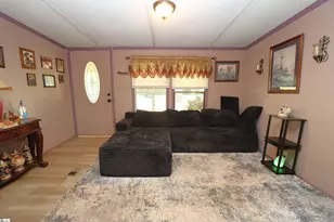251 Crenshaw Rd, Cowpens, SC 29330 - Photo 8