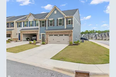561 Martin Creek Drive, Simpsonville, SC 29680 - Photo 2