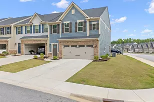 561 Martin Crk Dr, Simpsonville, SC 29680 - Photo 2