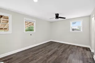 1 Woodleigh Dr, Taylors, SC 29687 - Photo 16
