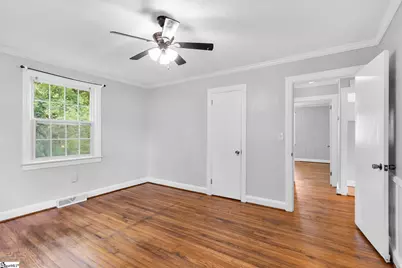2821 Poinsett Highway, Greenville, SC 29609 - Photo 28