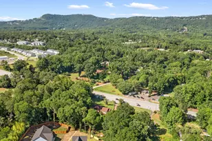 2821 Poinsett Hwy, Greenville, SC 29609 - Photo 50