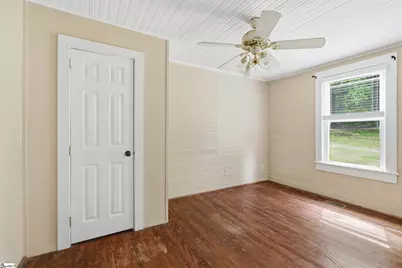 532 Gentry Memorial Highway, Easley, SC 29640 - Photo 18