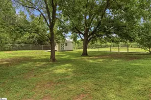 136 Country Club Rd, Gaffney, SC 29340 - Photo 22