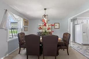 135 W Church St, Cowpens, SC 29330 - Photo 6