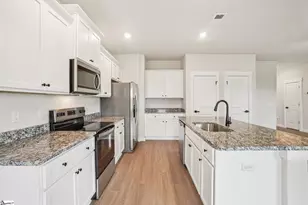 1216 Crested Iris St, Moore, SC 29369 - Photo 6