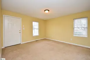 421 Viola St, Greenville, SC 29601 - Photo 4