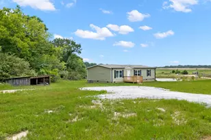1649 Beaverdam Creek Rd, Gray Court, SC 29645 - Photo 2