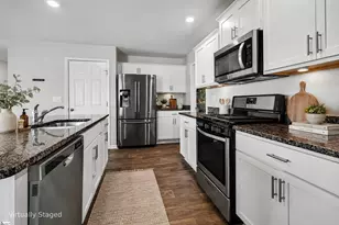 1328 Ledsham Ct, Greer, SC 29651 - Photo 12