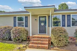 15 Childress Cir, Greenville, SC 29617 - Photo 2