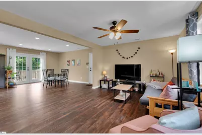 15 Childress Circle, Greenville, SC 29617 - Photo 6
