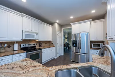 802 Worchester Place, Simpsonville, SC 29680 - Photo 10