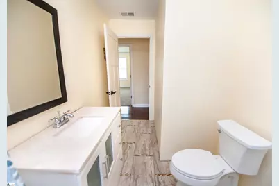 548 Honeysuckle Road, Spartanburg, SC 29303 - Photo 14