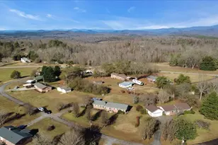141 McJunkin Dr, Pickens, SC 29671 - Photo 28