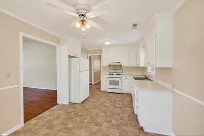 101 Bishop Drive, Easley, SC 29640 - Photo 8