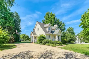 101 Bishop Dr, Easley, SC 29640 - Photo 2