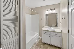 101 Bishop Dr, Easley, SC 29640 - Photo 14