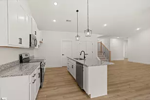 215 Timberlane Rd, Greer, SC 29651 - Photo 8