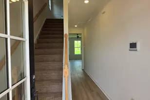 254 Brown Cir, Easley, SC 29642 - Photo 2