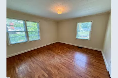 301 Pine Street, Clinton, SC 29325 - Photo 12