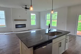 252 Brown Cir, Easley, SC 29642 - Photo 6