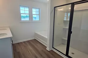 252 Brown Cir, Easley, SC 29642 - Photo 8