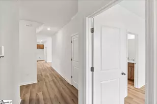 250 Brown Cir, Easley, SC 29642 - Photo 2